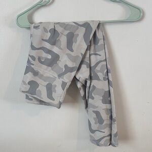 Balance Collection Gray Camouflage Leggings